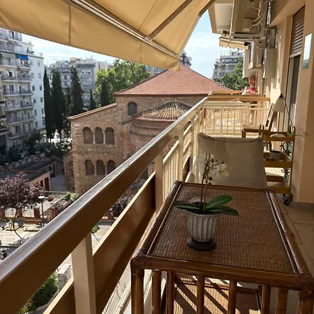 Apartment Koukoumi Skg *